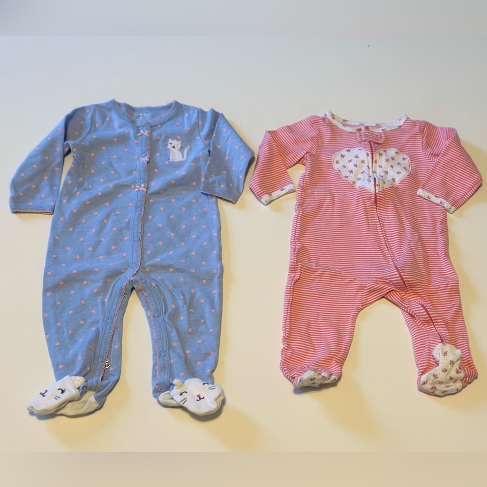 Bundle of 2 Baby girl pajamas 9months